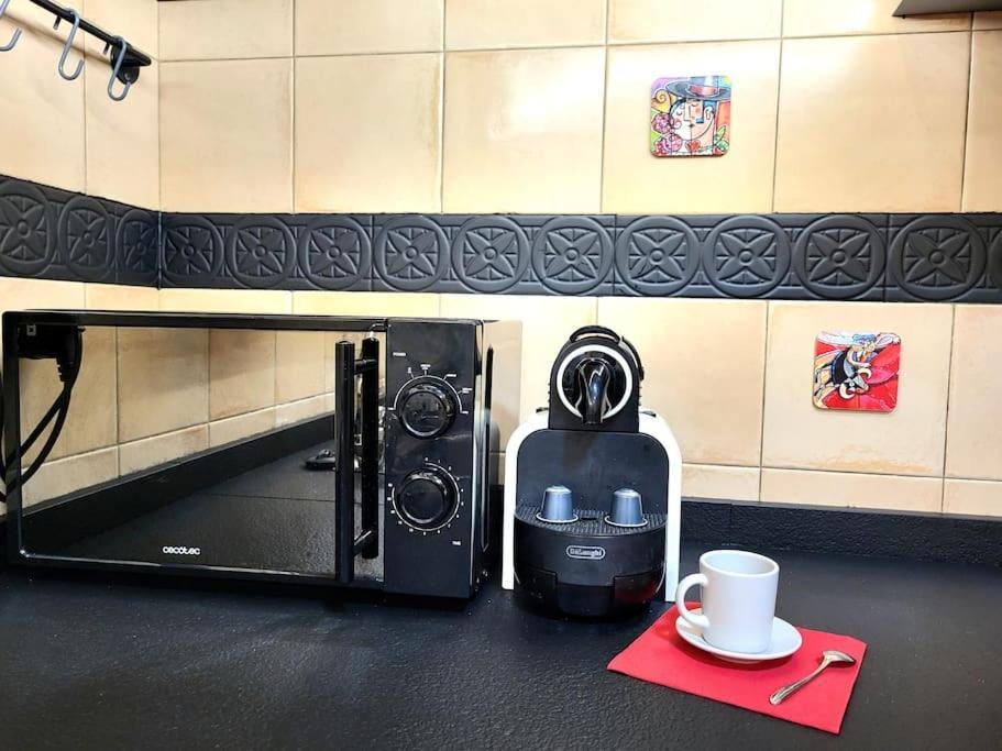 Flamenco, Apartamento Exclusivo De Dos Habitaciones En El Pleno Del Casco Antiguo, Alicante, Playa, Centro Historico, Rambla Eksteriør bilde