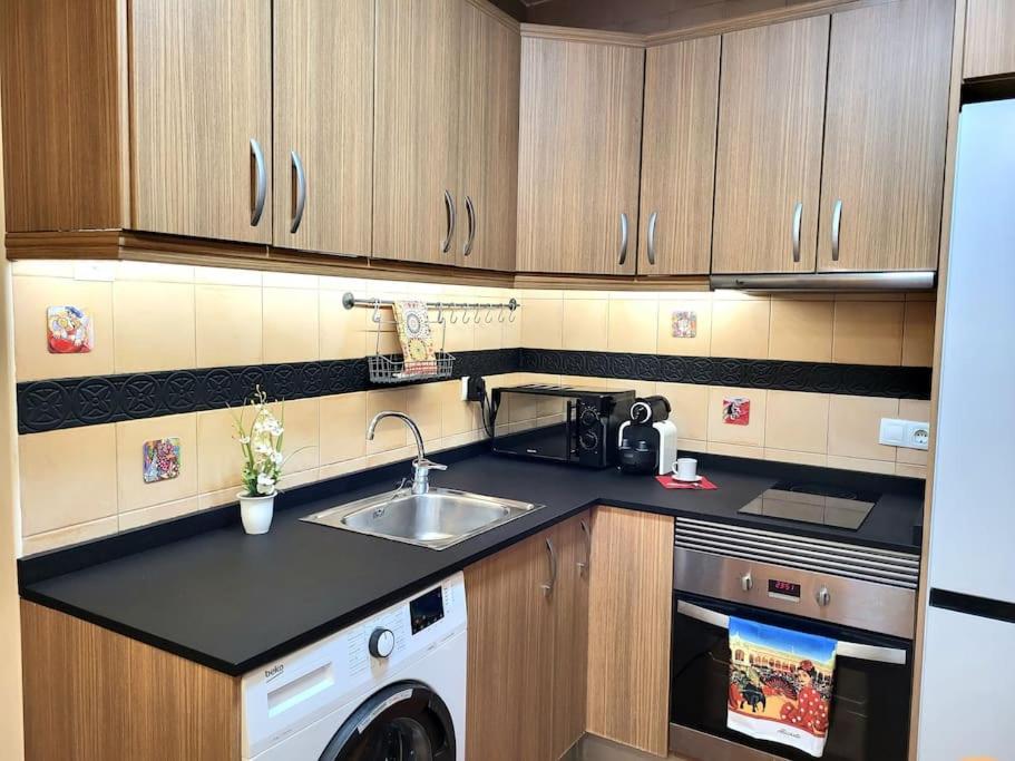 Flamenco, Apartamento Exclusivo De Dos Habitaciones En El Pleno Del Casco Antiguo, Alicante, Playa, Centro Historico, Rambla Eksteriør bilde